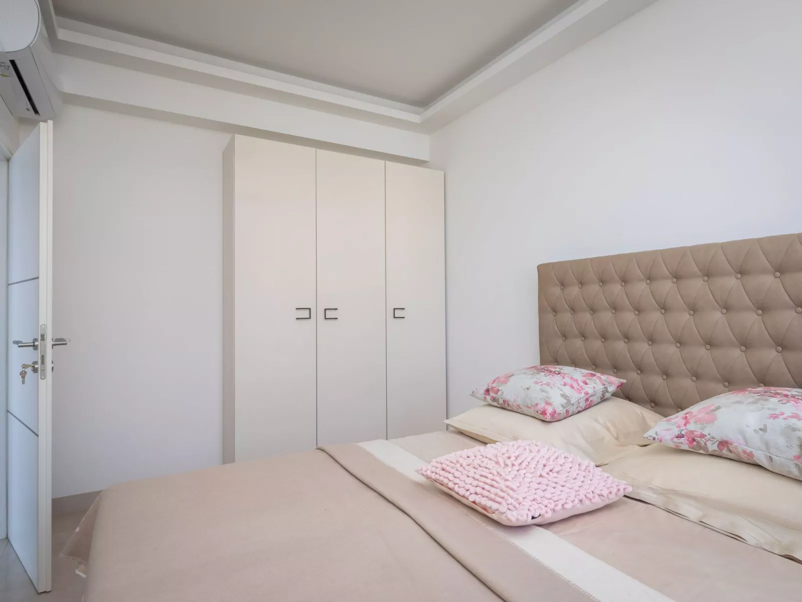 Stylisches Haus für 8 Personen und 4 Kinder-Inside