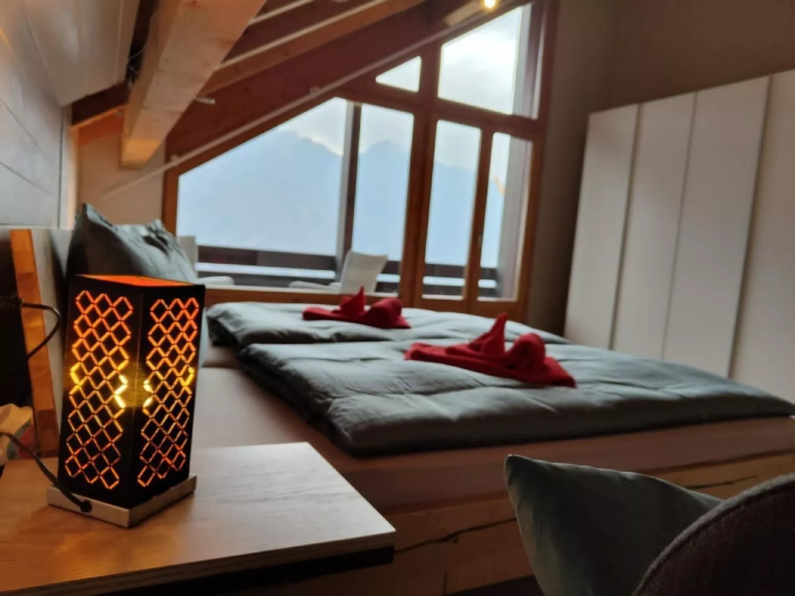 Villa Seelisberg mit Jacuzzi und Panoramablick-Drinnen