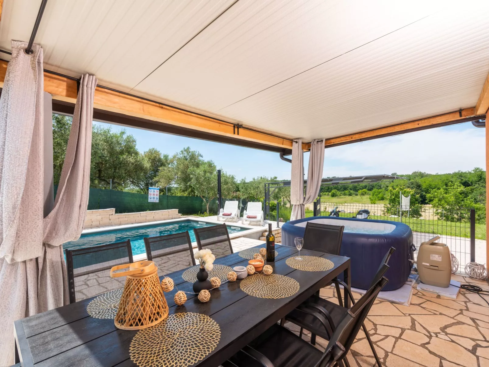 Villa Pendolina mit privatem Pool und Jacuzzi
