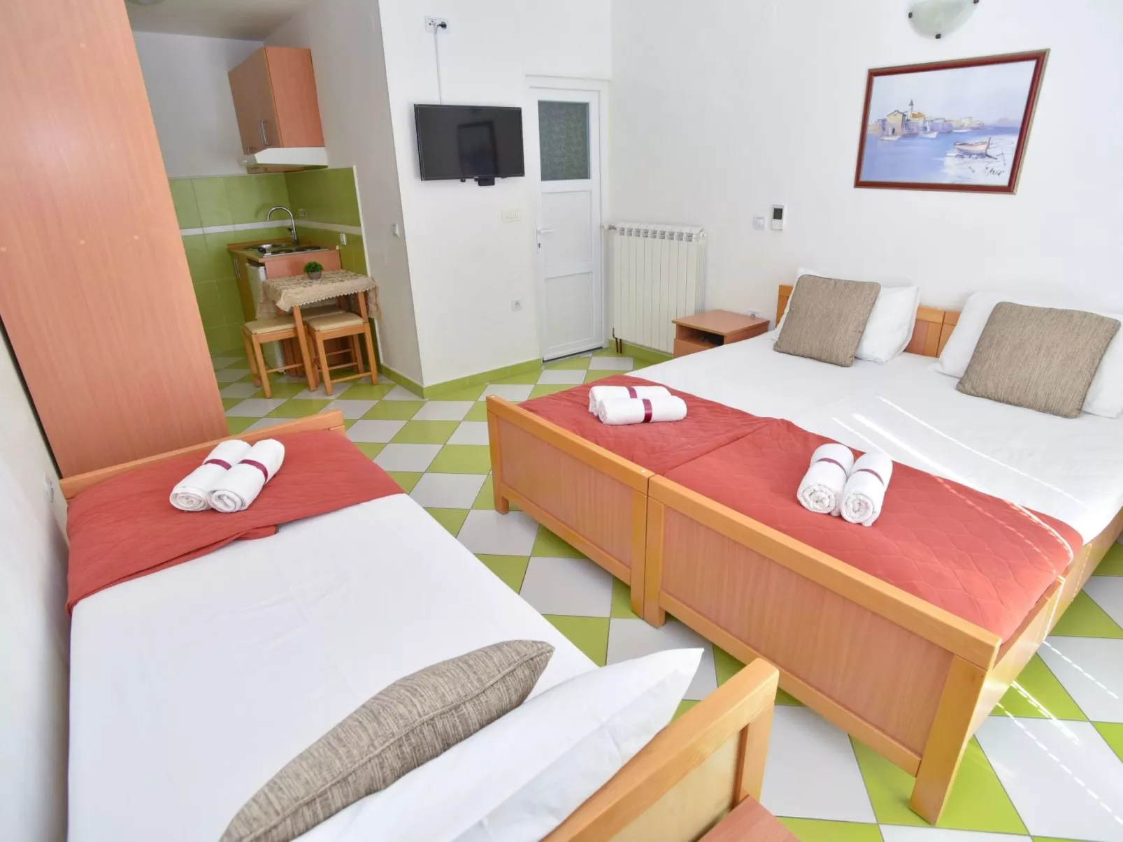 Studio-Apartment mit Balkon