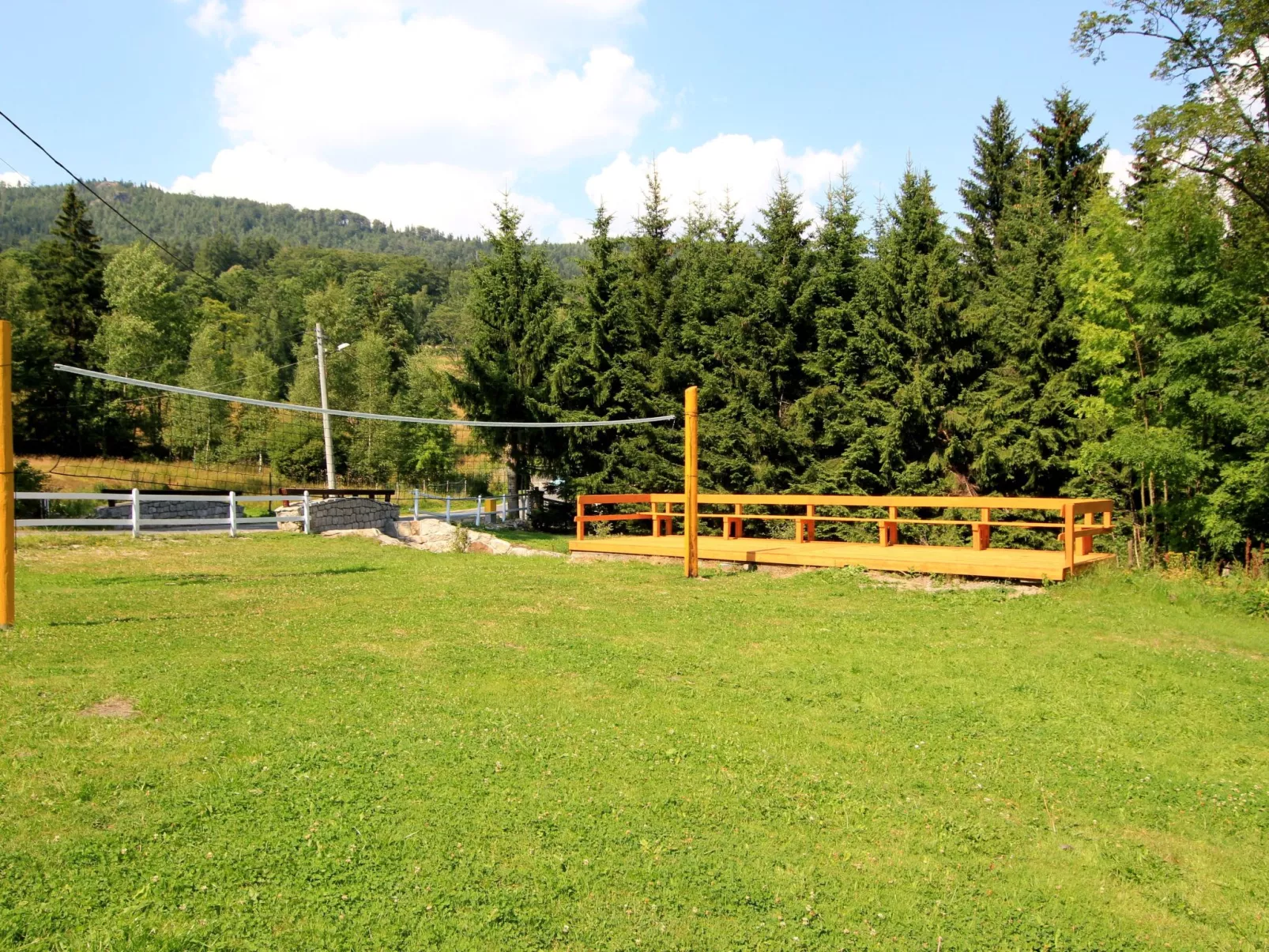 Exklusives Ferienhaus mit Schwimmbad direkt am Wasser-Dehors