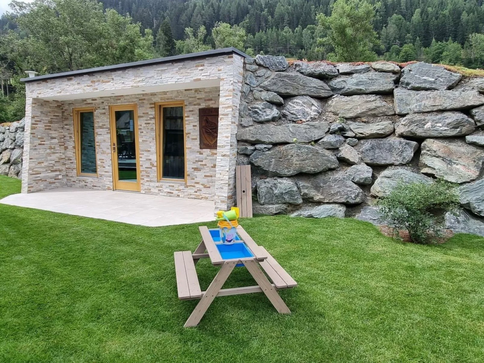 Wellnesschalet-Draußen