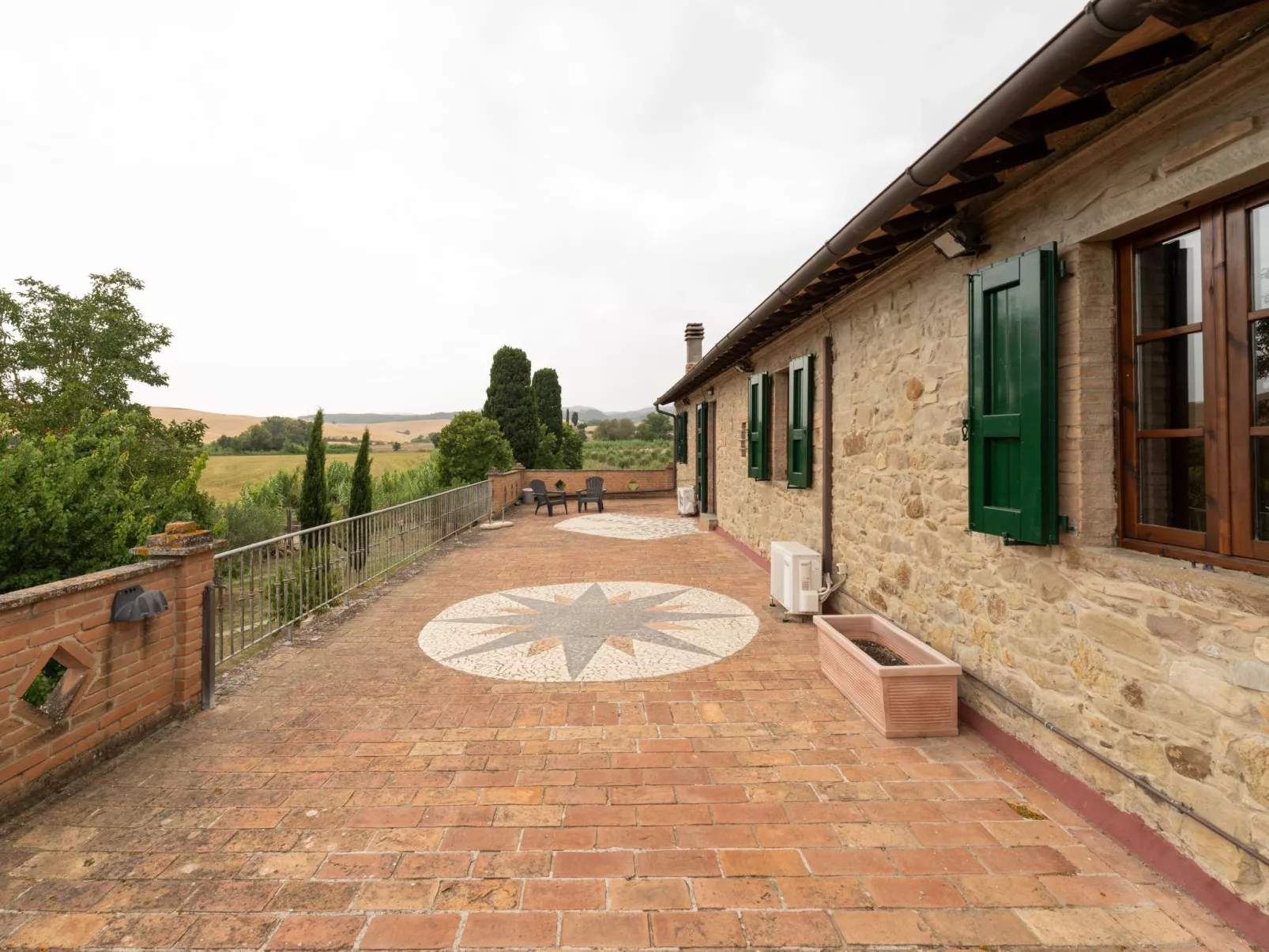 Ostoncino biodynamisch-Outside