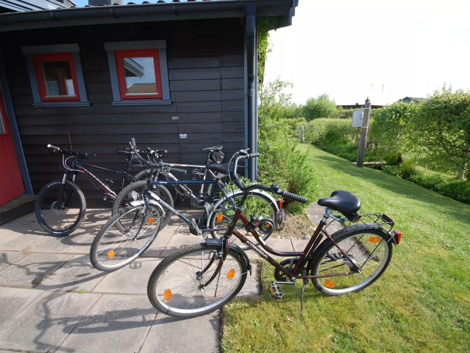 In Tibro mit Kleinem Garten