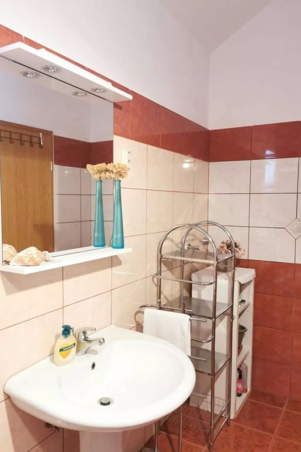 Für 3 Personen  + 1 Kind ca. 55 m&sup2; in Bol, Adriaküste Kroatien (Kroatische-Drinnen