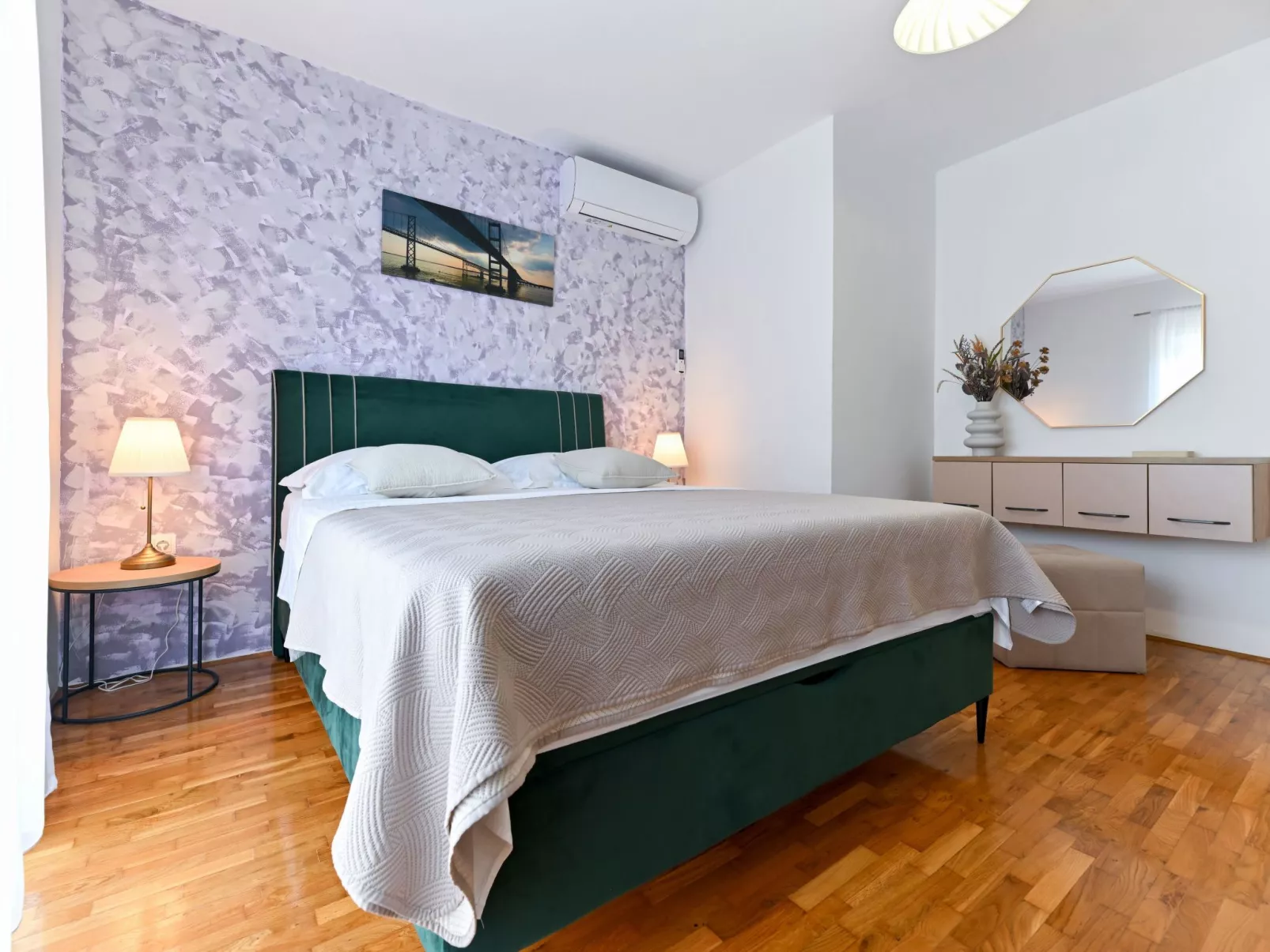 Charmantes Ferienhaus in Donje Rastane-Inside