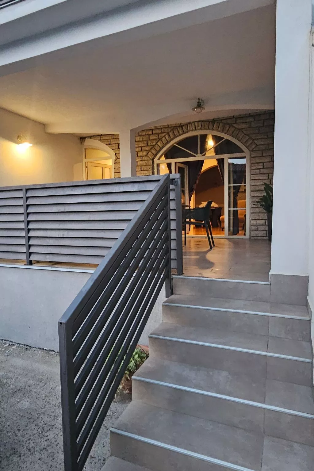 "Jeger" mit Terrasse-Outside