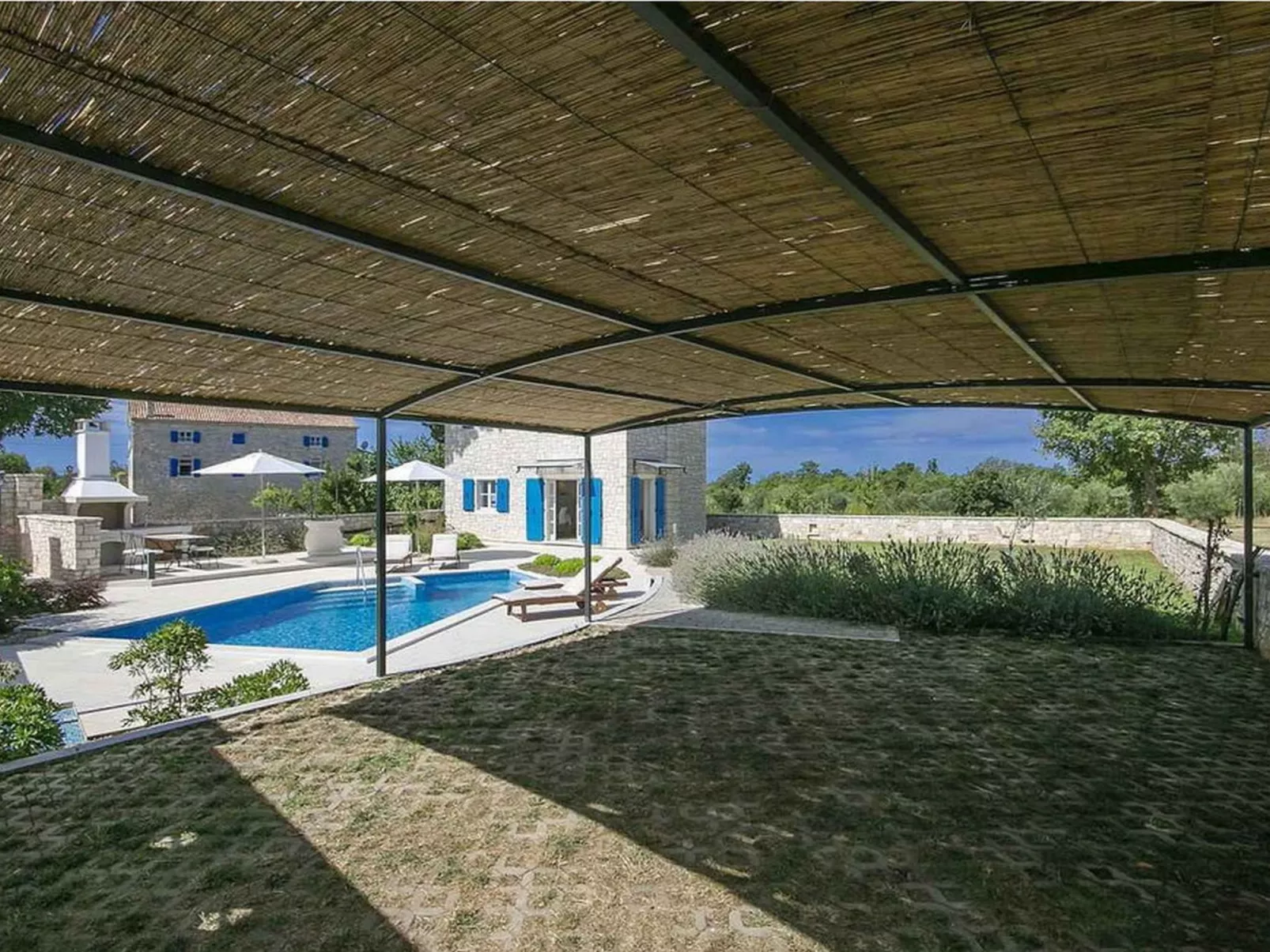 Villa Lenka mit Pool-Outside