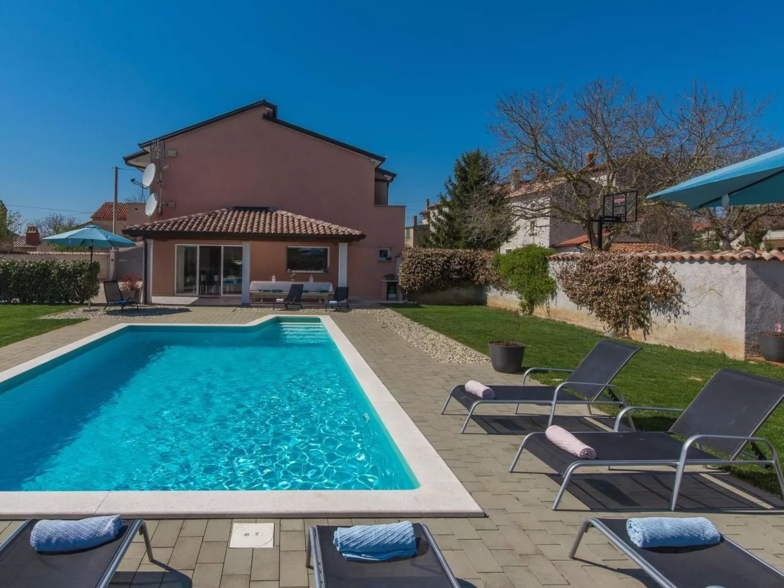 Ferienvilla "Villa Perhat" mit eigenem Pool
