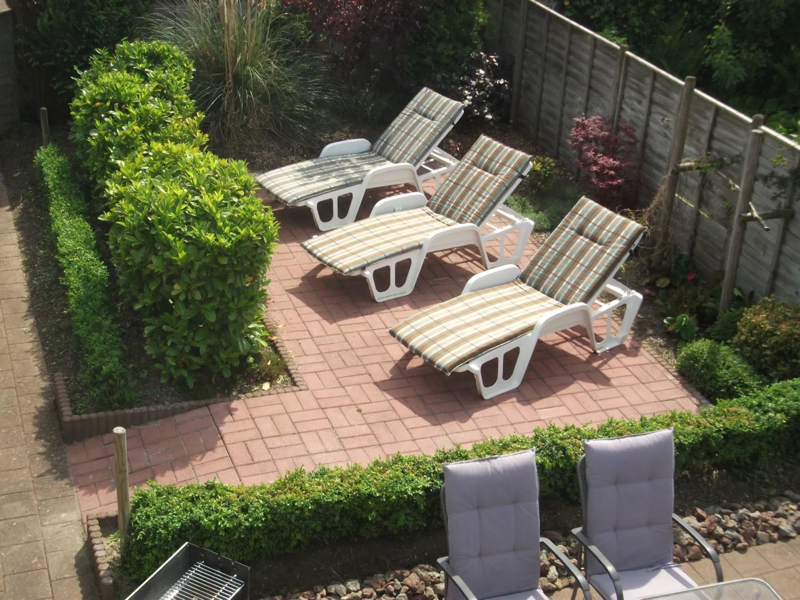 In De Haan mit Großem Garten