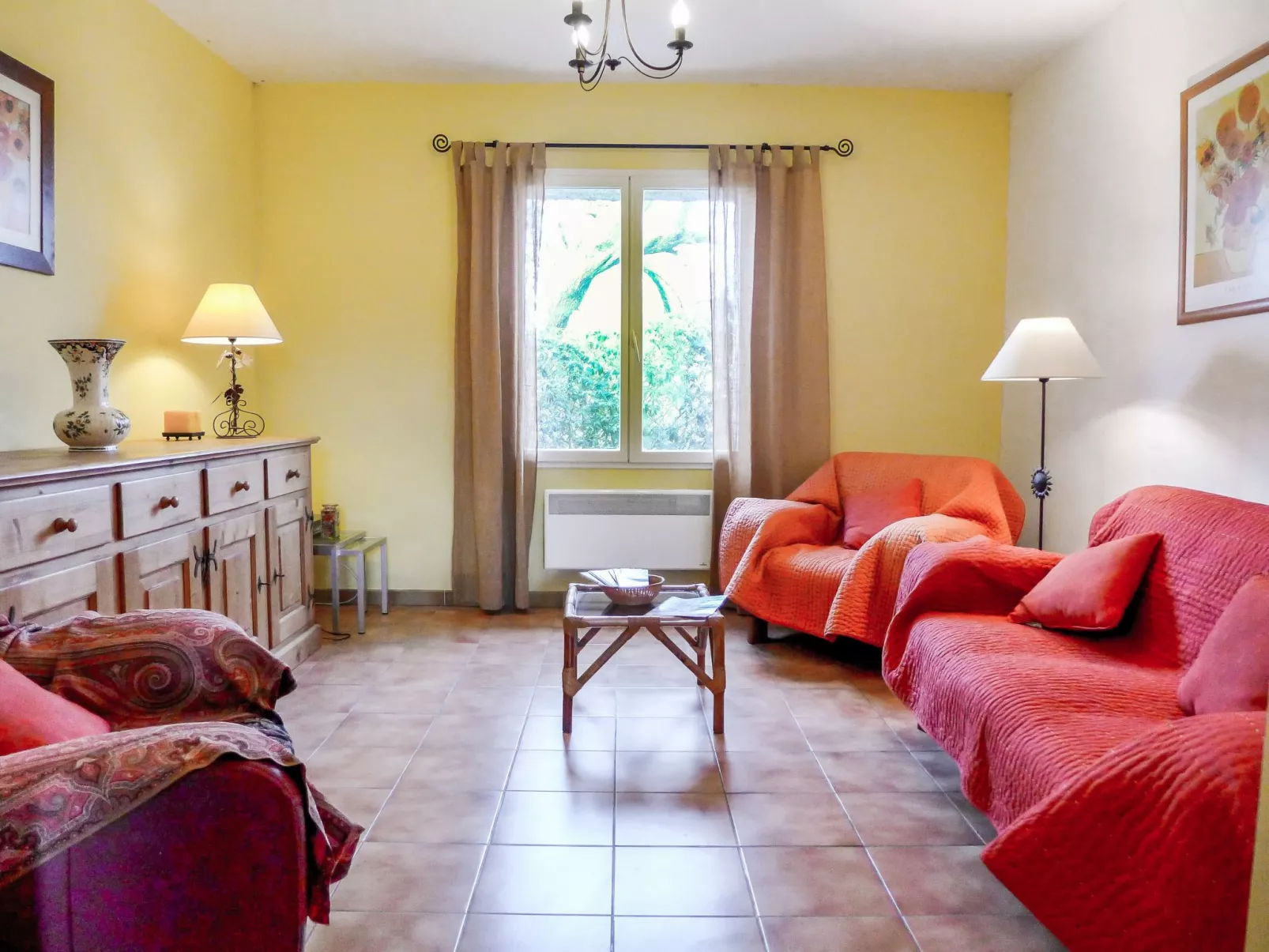 Für 2 Personen und 2 Kinder