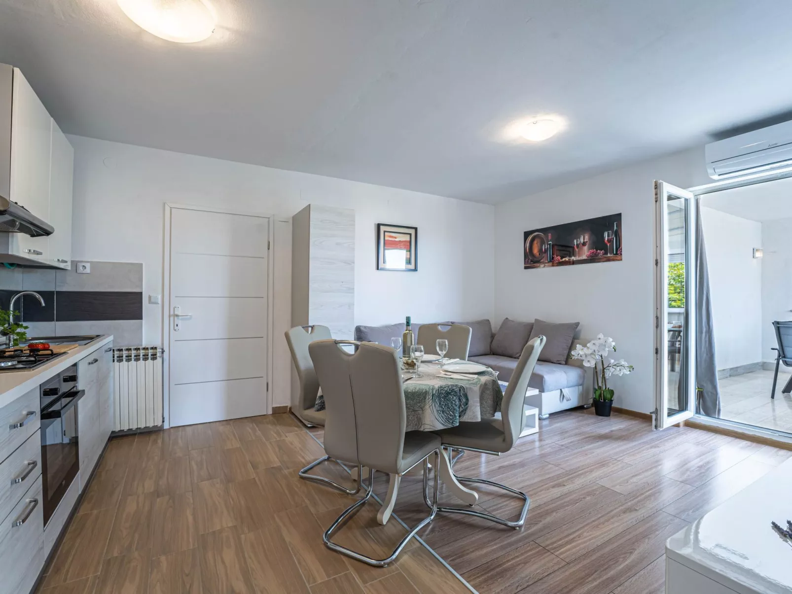 "Darko" mit Balkon-Inside