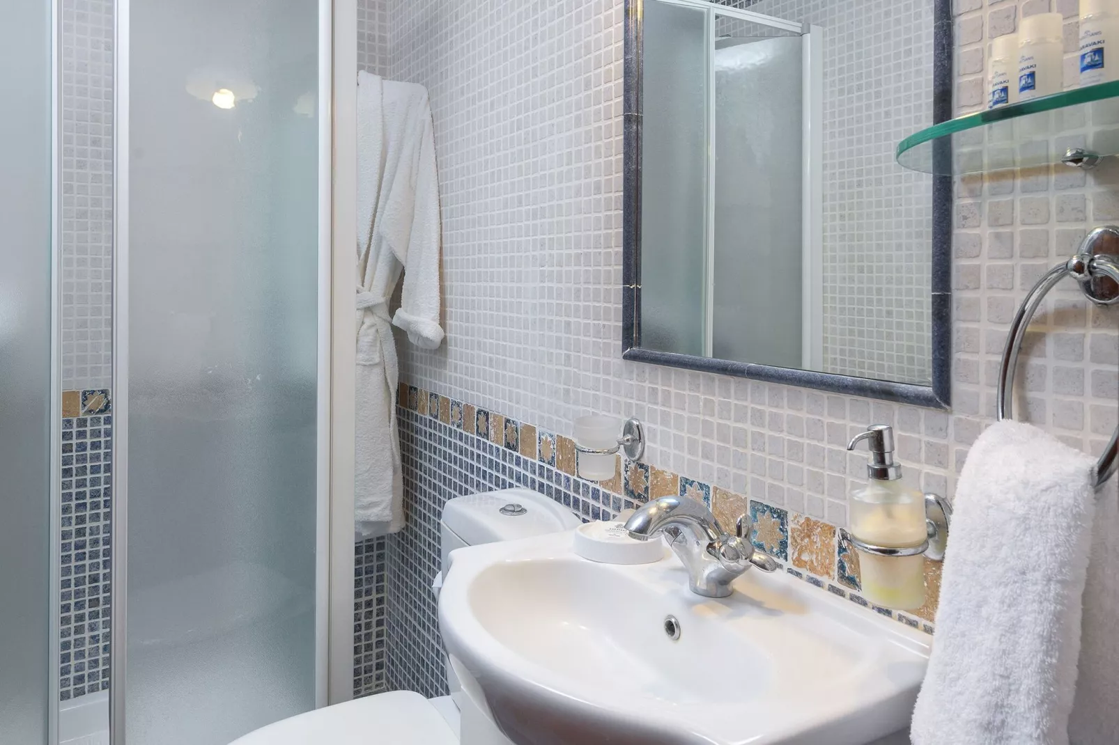 Holiday home, Charaki-Villa Haraki Paradise-Bathroom