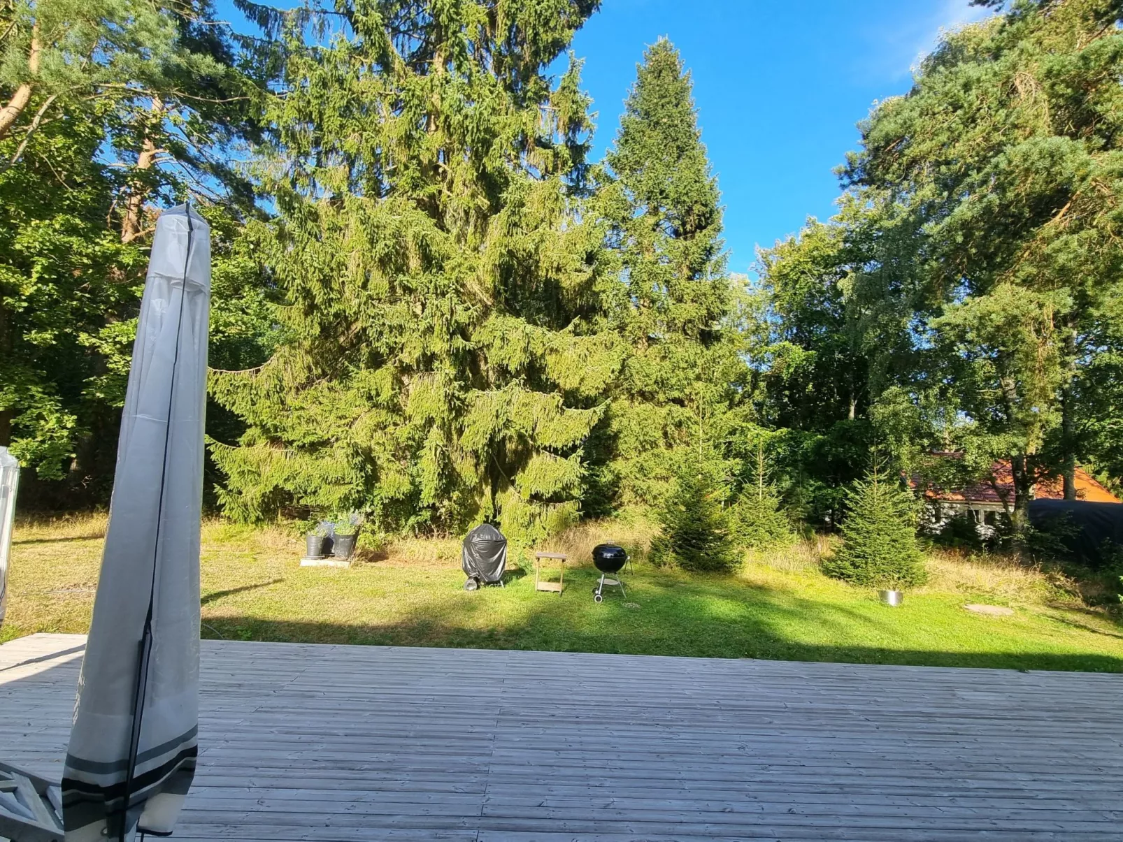 Mit Terrasse, Grill und Garten