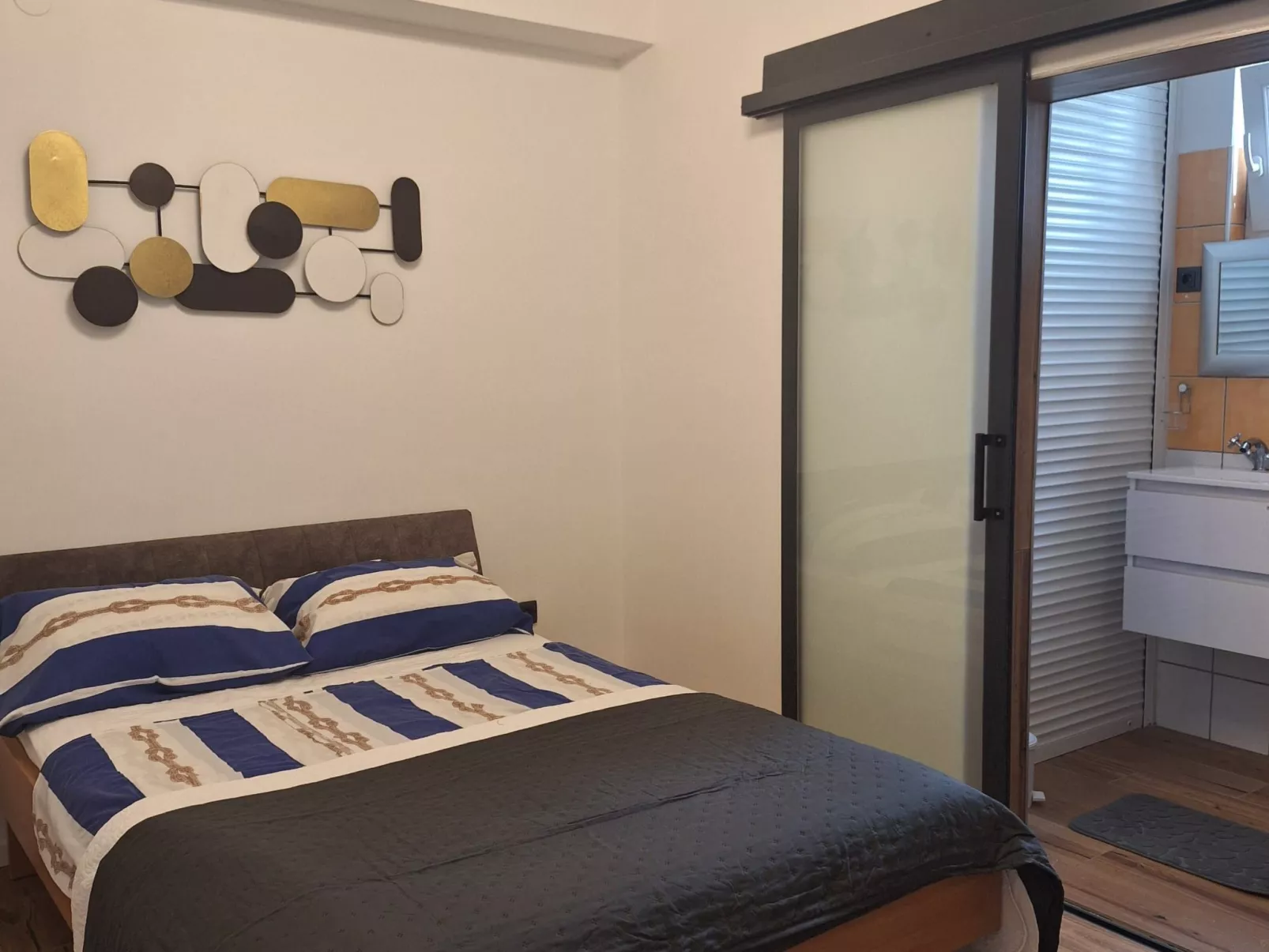 Studio für zwei Personen im Erdgeschoss-Drinnen