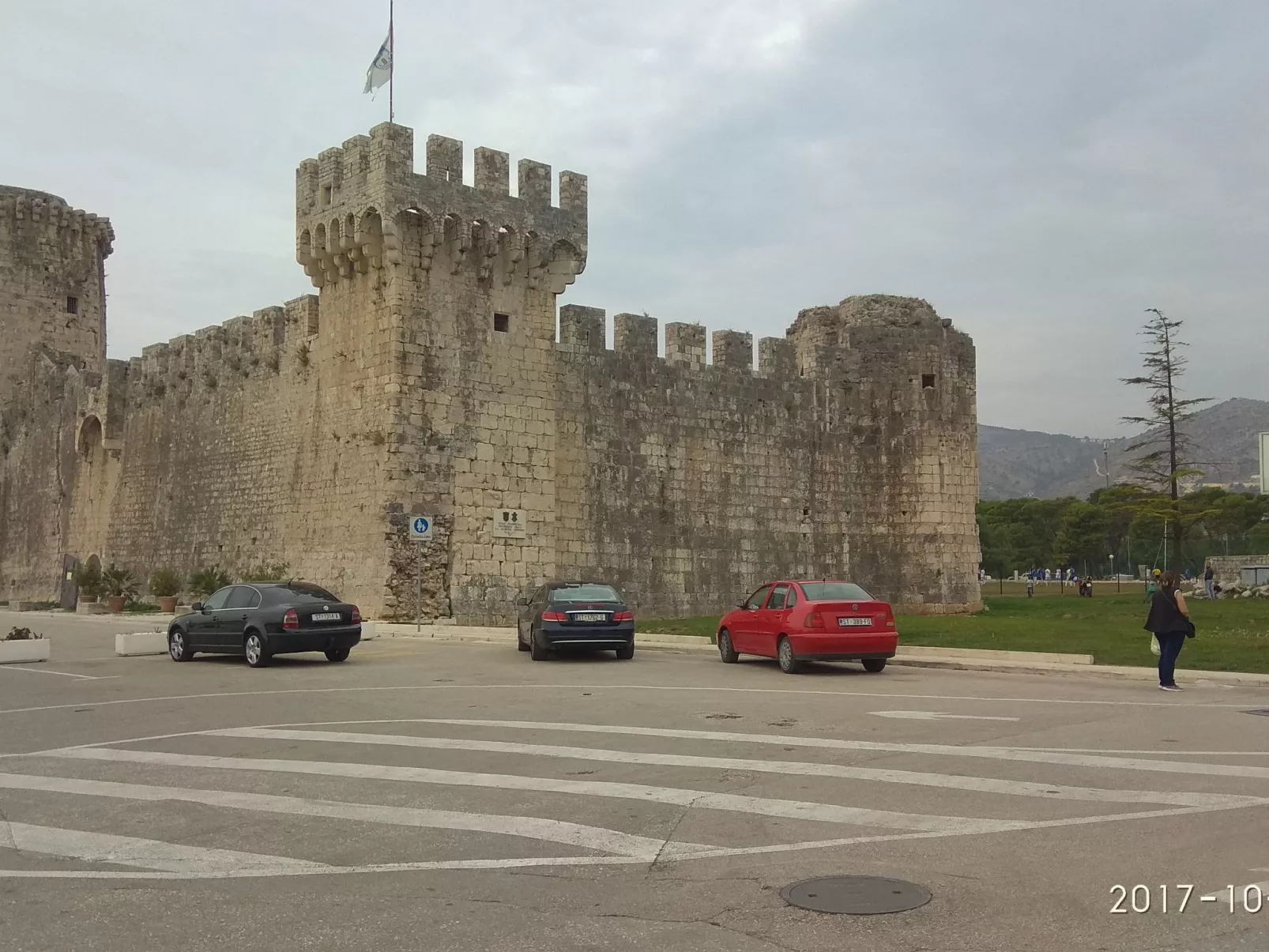 Mit Blick auf das Wasser-Outside