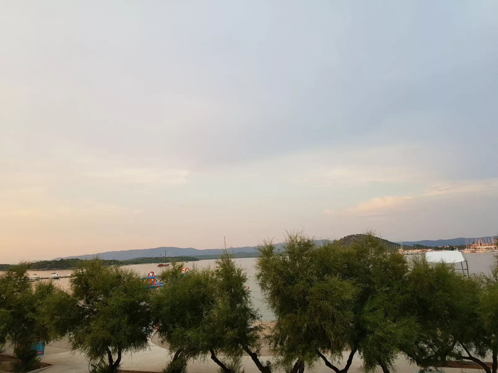 Strandappartement Ana mit Meerblick, Garten, Grillplatz-Image-tags.info