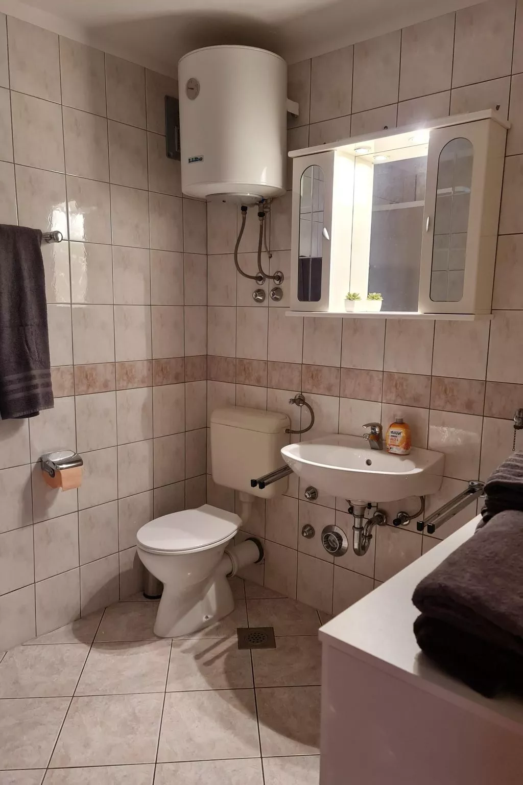 Appartement mit Balkon-Inside