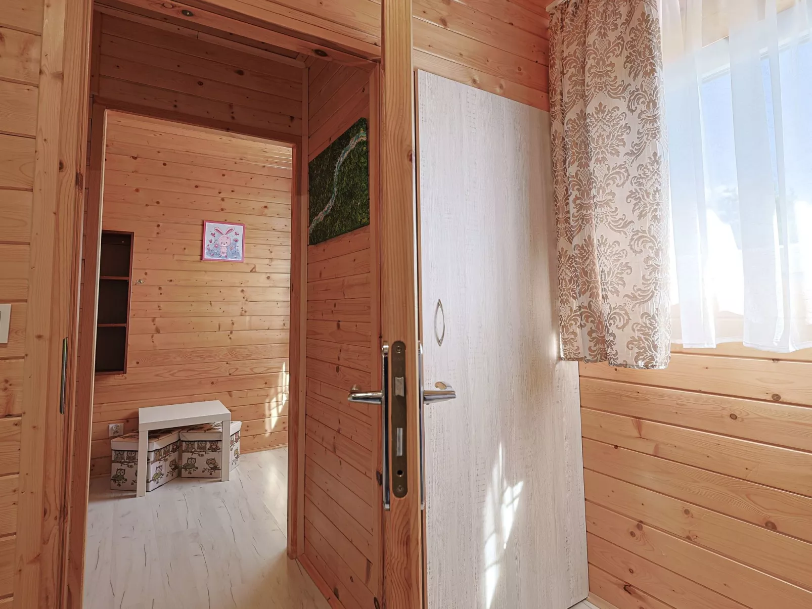 Wohnung "Aurora 2" z tarasem-Drinnen