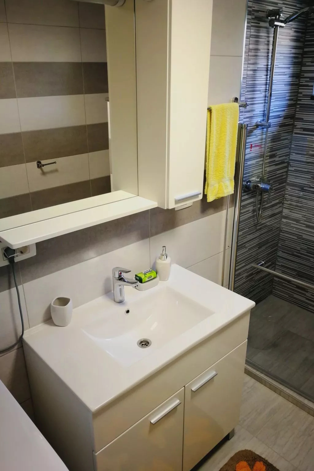 Neues Studio-Apartment - Drinnen