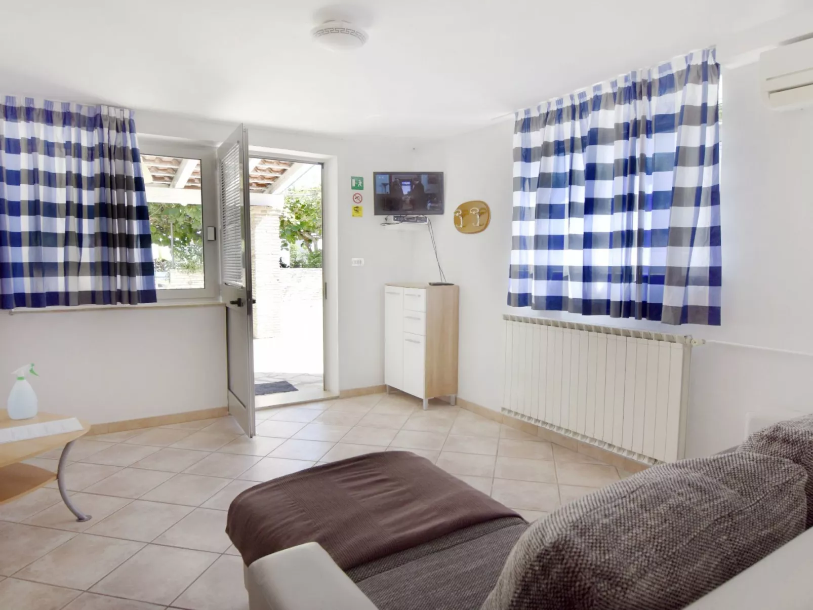 Apartment Nika 4 in der Residenz mit Pool und Whirlpool in Strandnähe - Drinnen