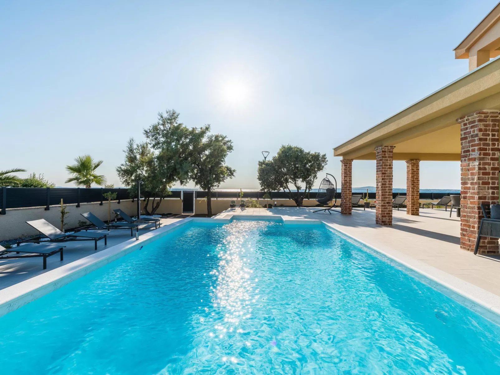 Luxuriöse Villa direkt am Meer - Agentur TA Leut-Draußen