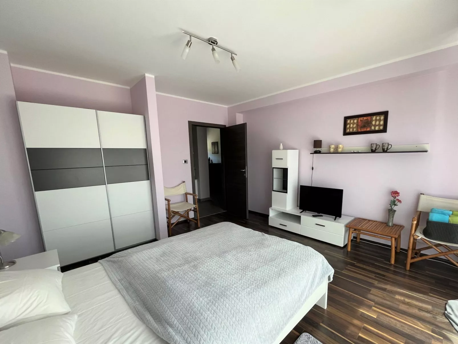 Villa Summer Escape in Barbat mit Garten und Aussicht