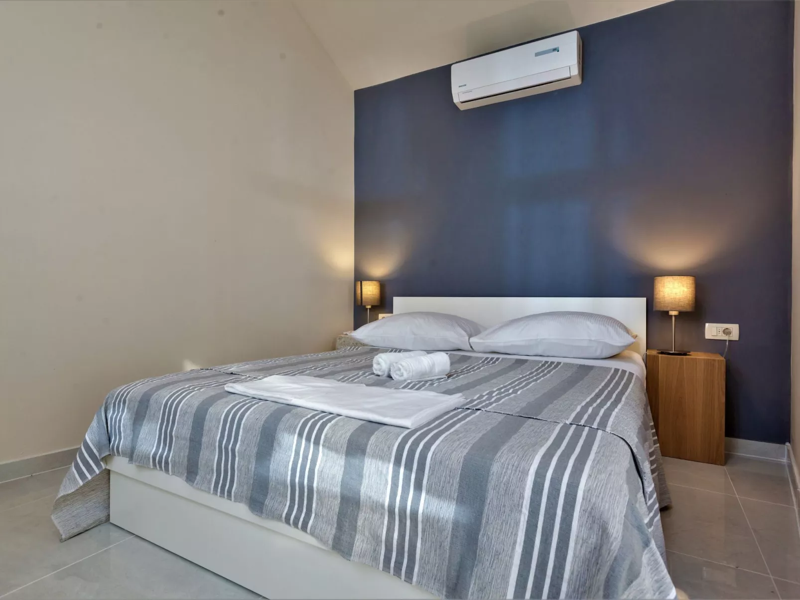 Wunderschöne Steinvilla mit tollem Ausblick