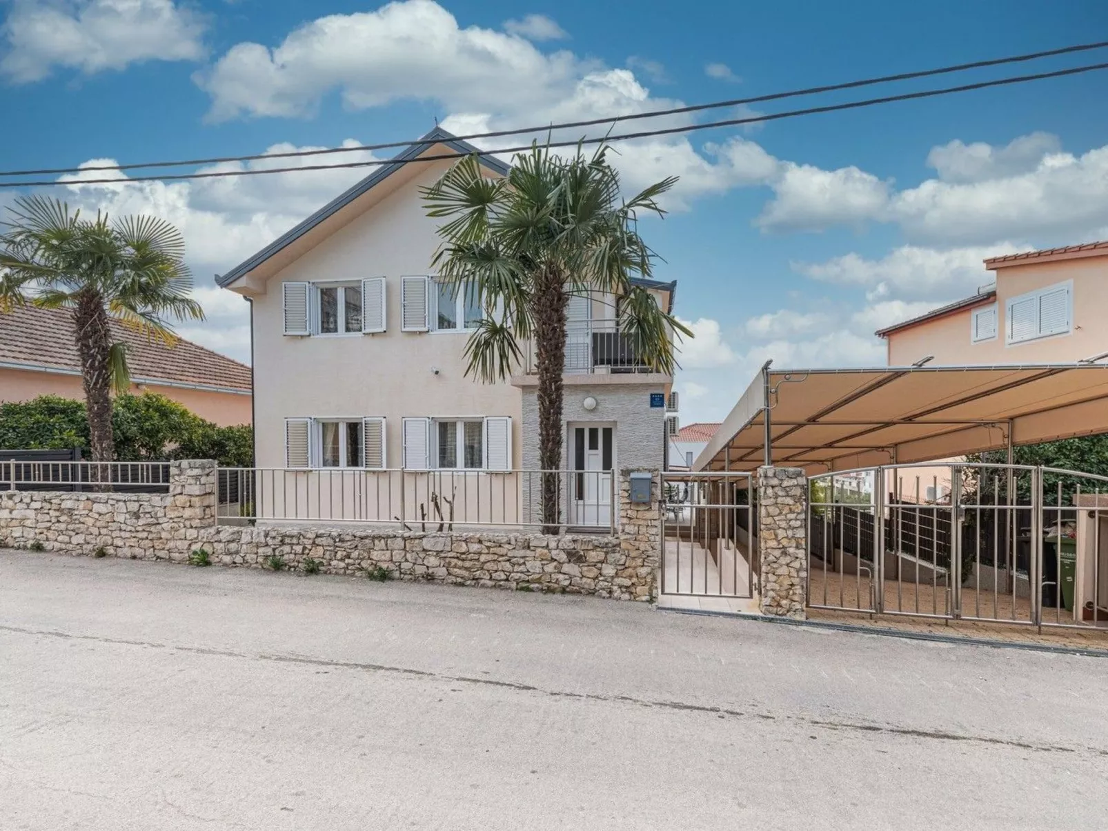 Villa Urban in Trogir mit privatem beheiztem Pool