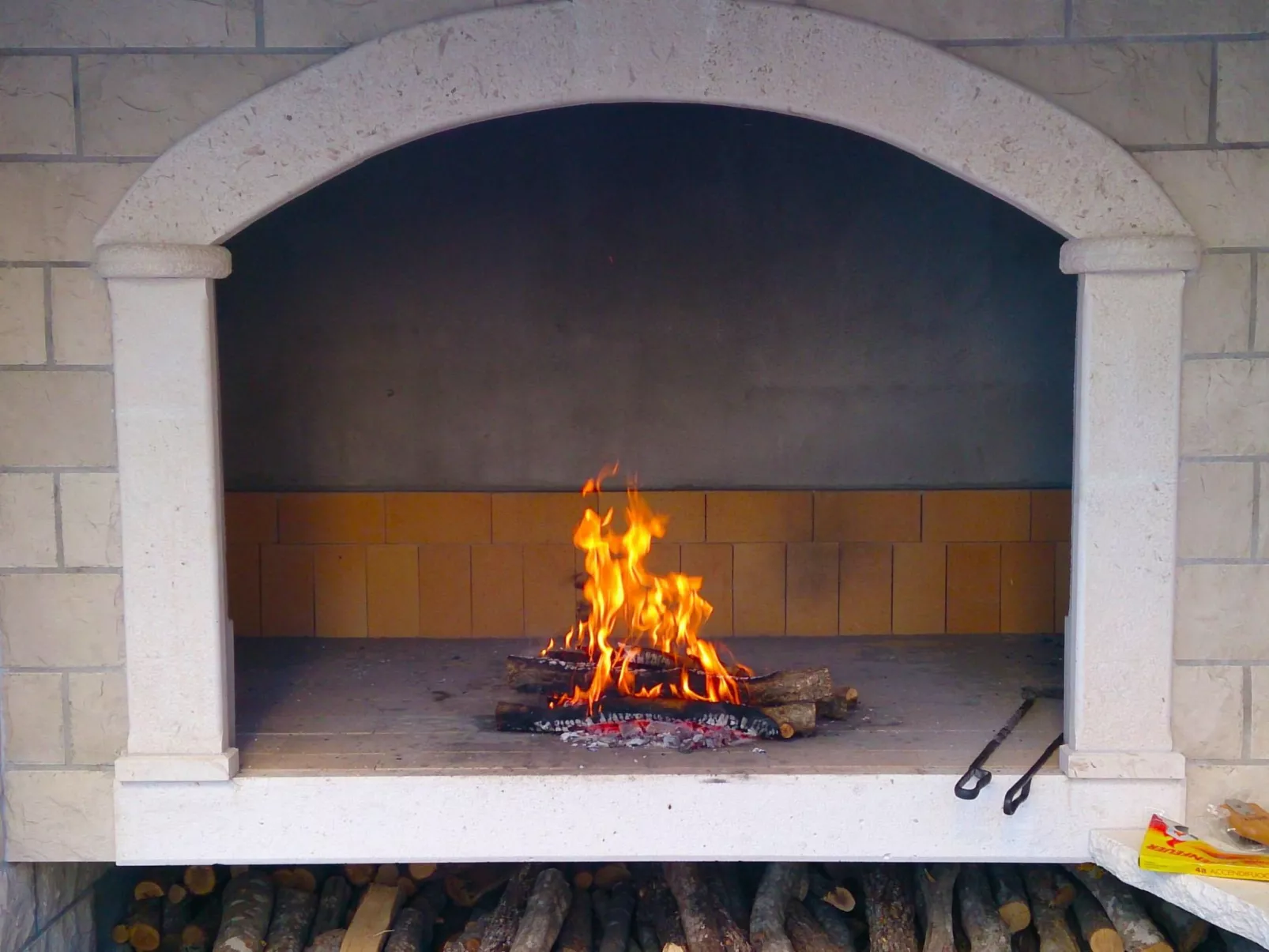 Moderne, helle Ferienwohnung mit Meerblick-Draußen