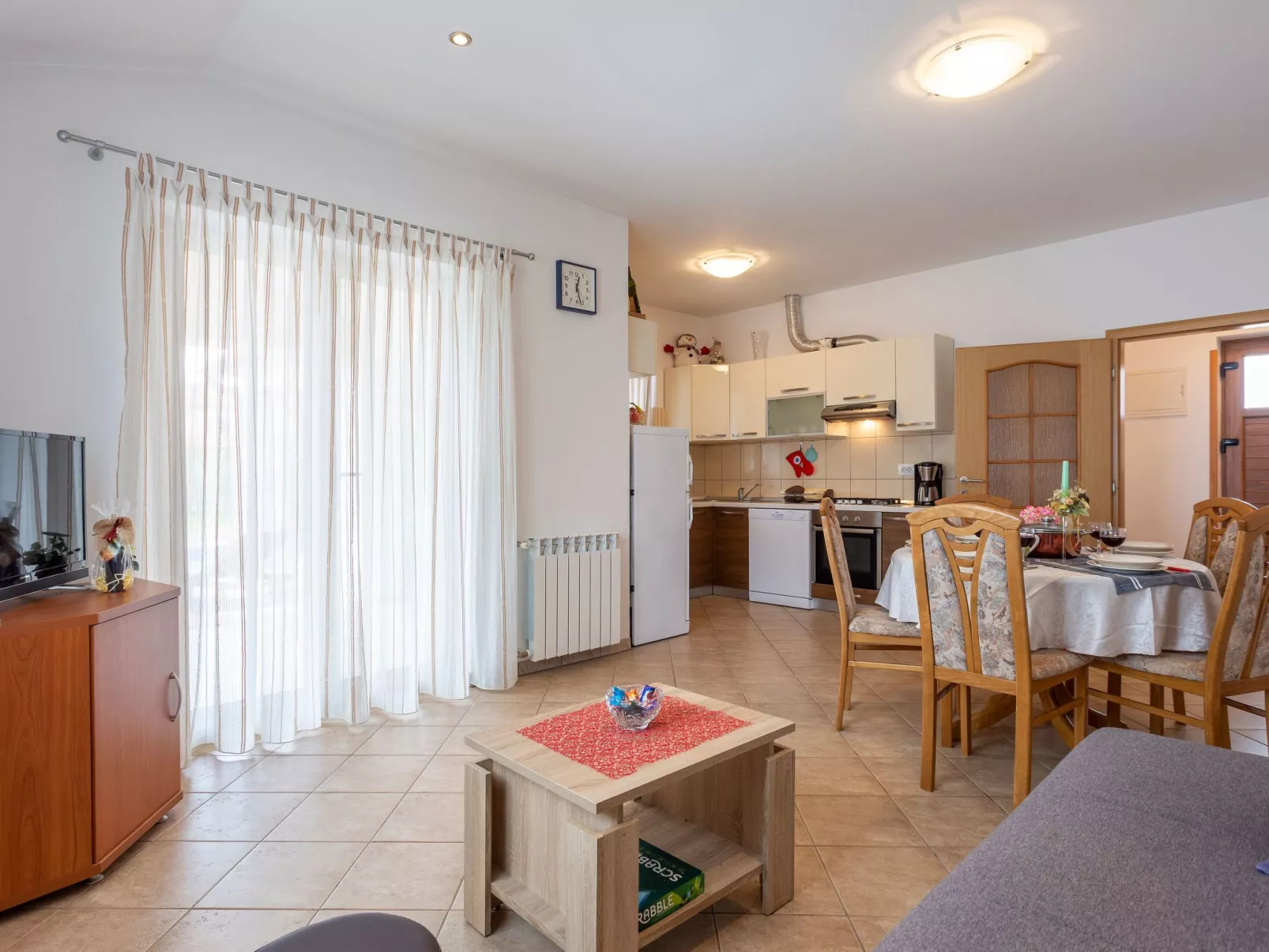 "Villa Mirela" mit Terrasse