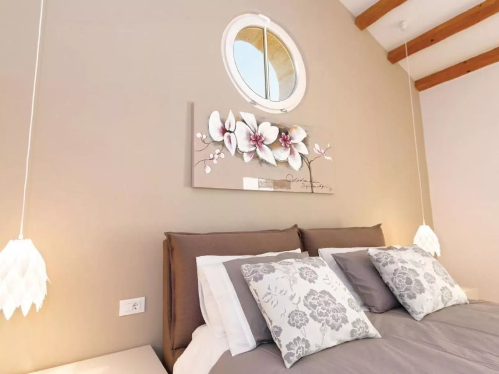 Villa "Magnolia" mit Schwimmbad, Sauna und Jacuzzi-Dedans