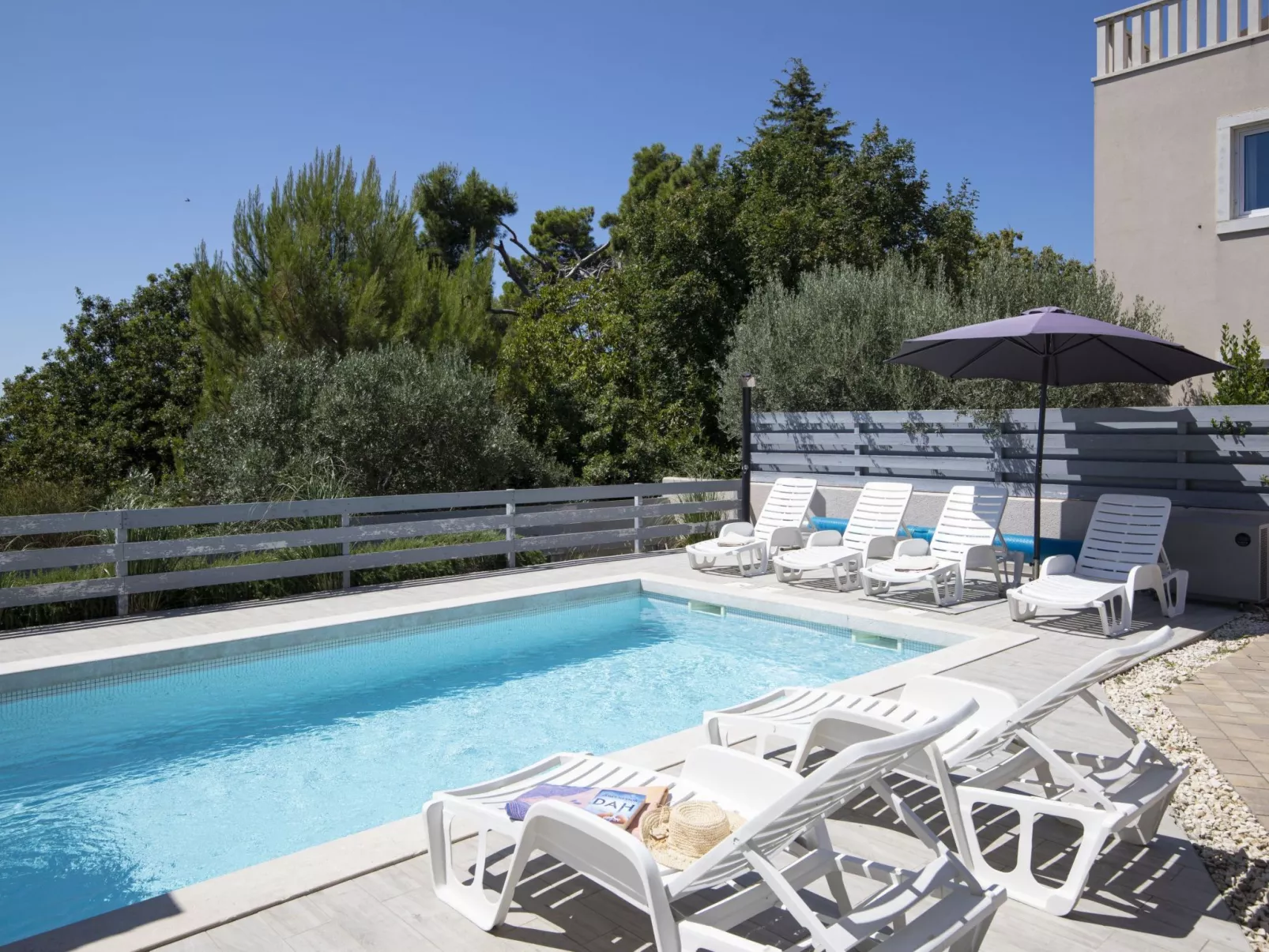 8-Schlafzimmer-Villa Bianca mit Pool, Sauna, Billard