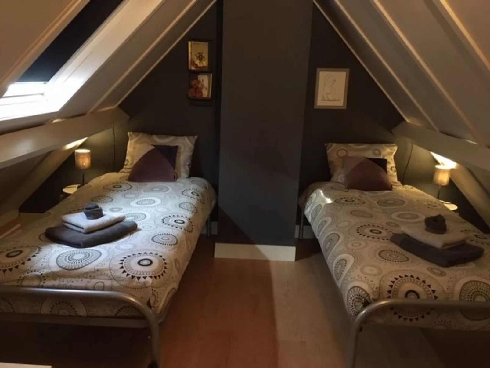 Zonneweelde bei Dünen und Wald-Image-tags.info