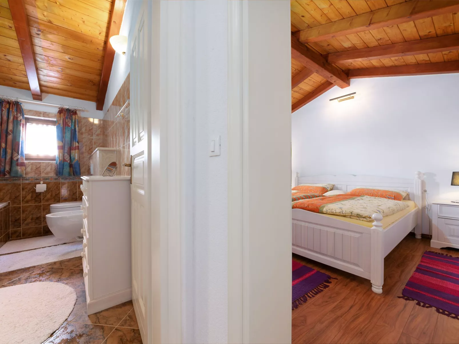 Villa Shirin-Drinnen