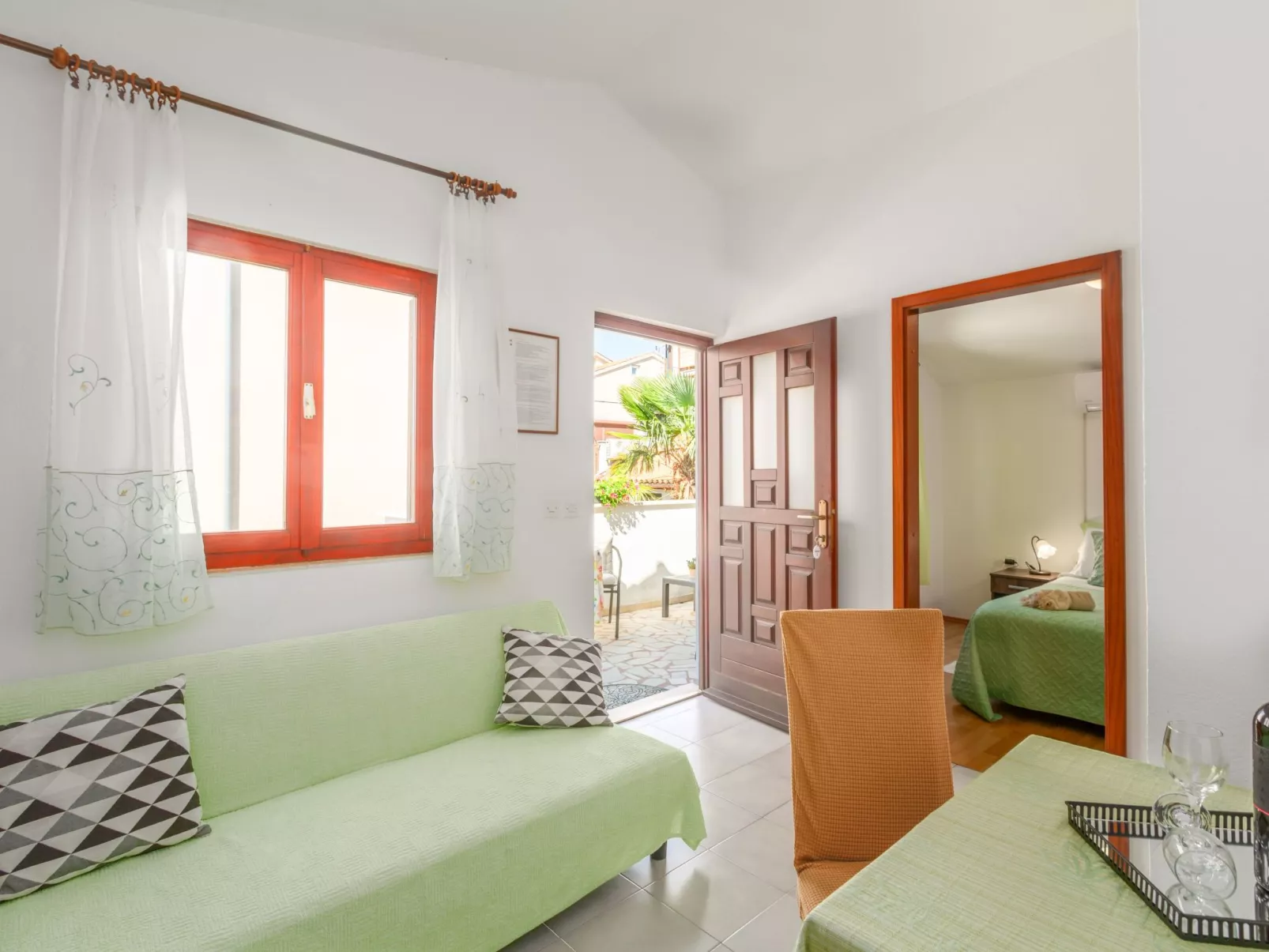 Rozi für 2 Personen in Strandnähe