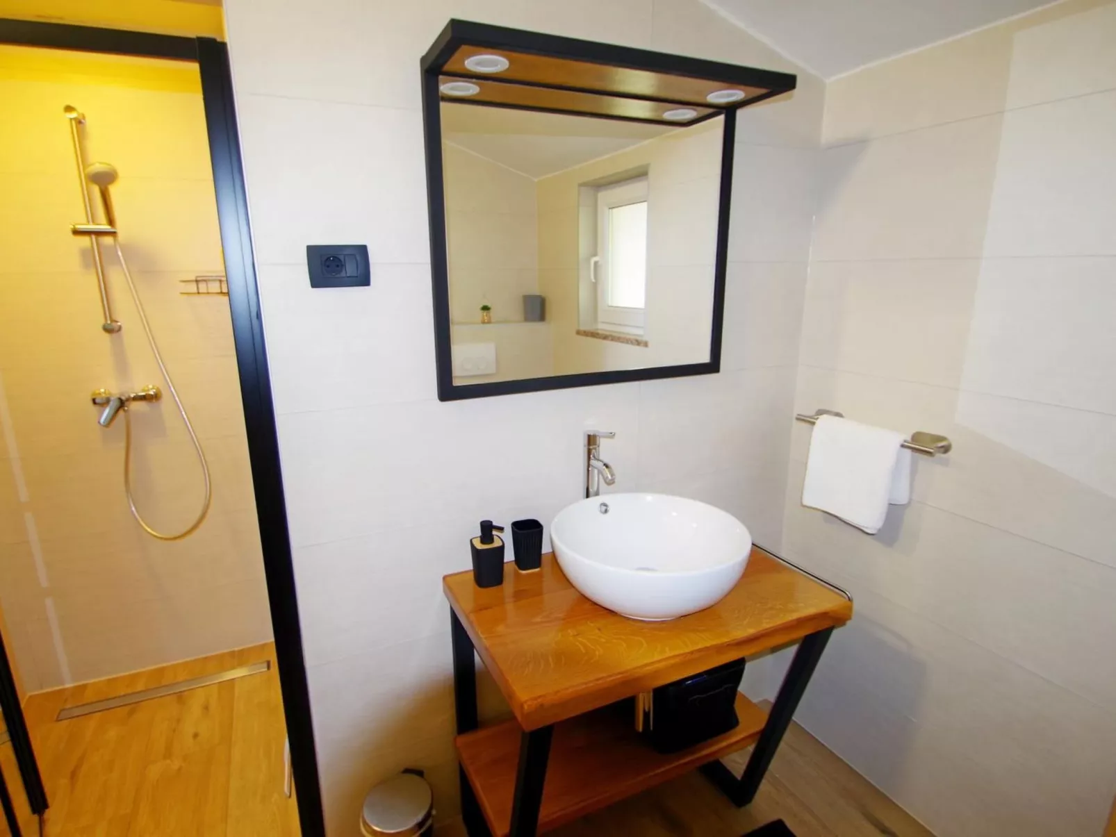 Am Meer "Zara"-Dedans