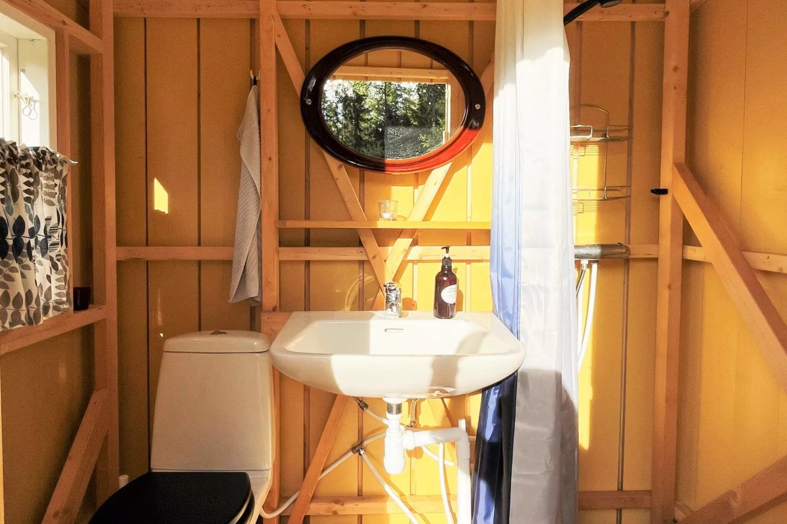 2 person holiday home in HENÅN-Indoor