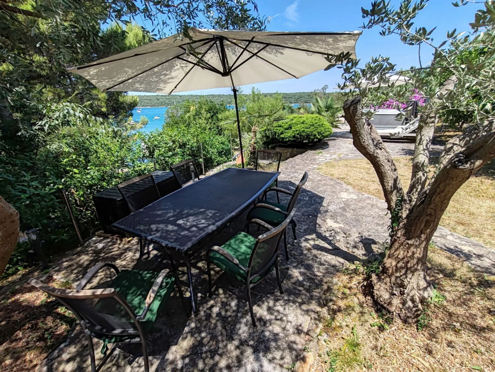 Haus Rina Banjole mit Whirlpool und Garten