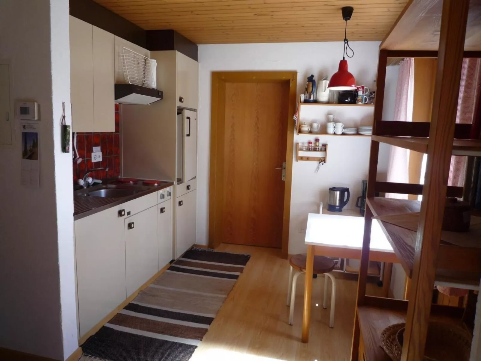 Sonnige Ferienwohnung mit Terrasse,idyllische Lage