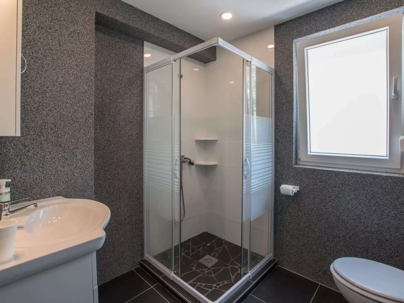 Für 10 Personen und 2 Kinder in Juricani, Istrien (Istrische Riviera)-Drinnen