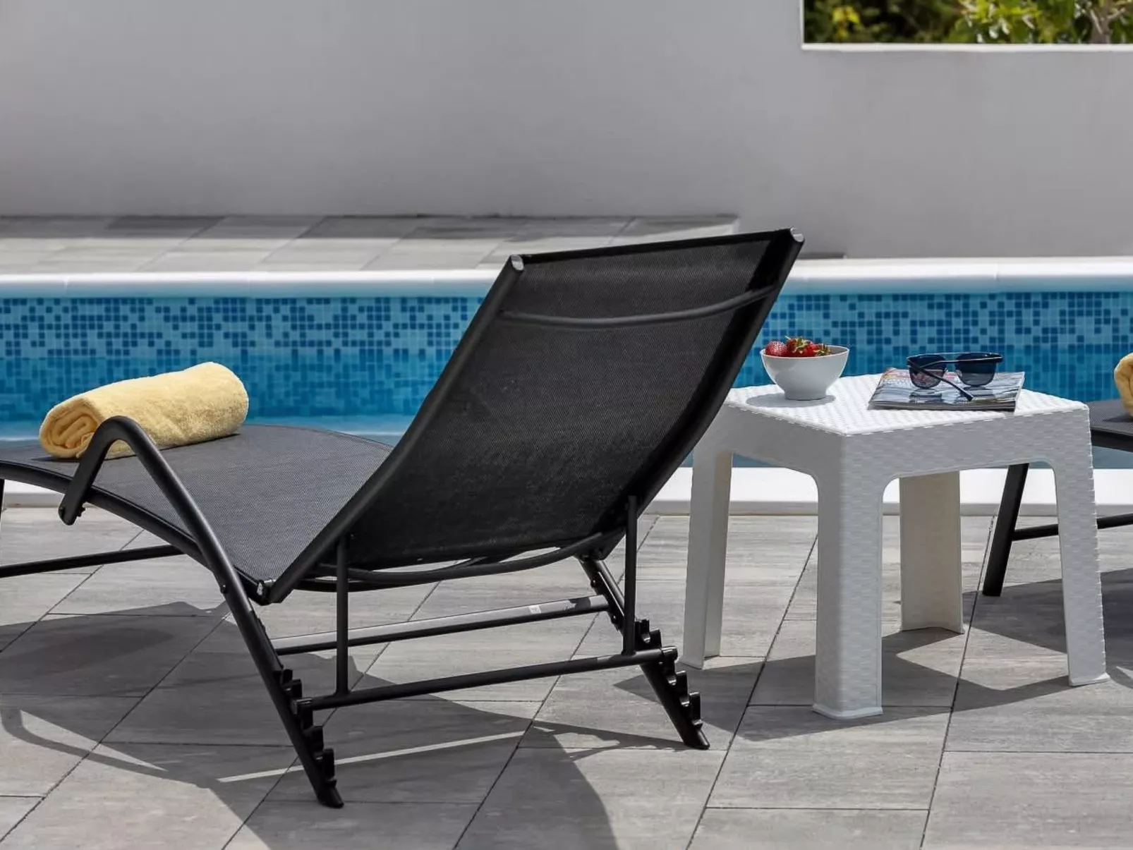 „Villa No Stress“ mit Infinity-Pool-Image-tags.info