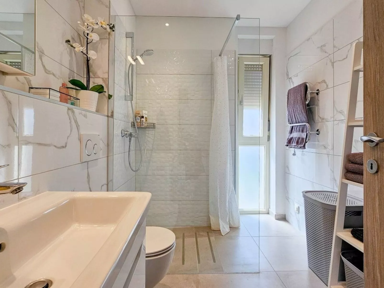 Green Oasis mit Schwimmbad-Image-tags.info