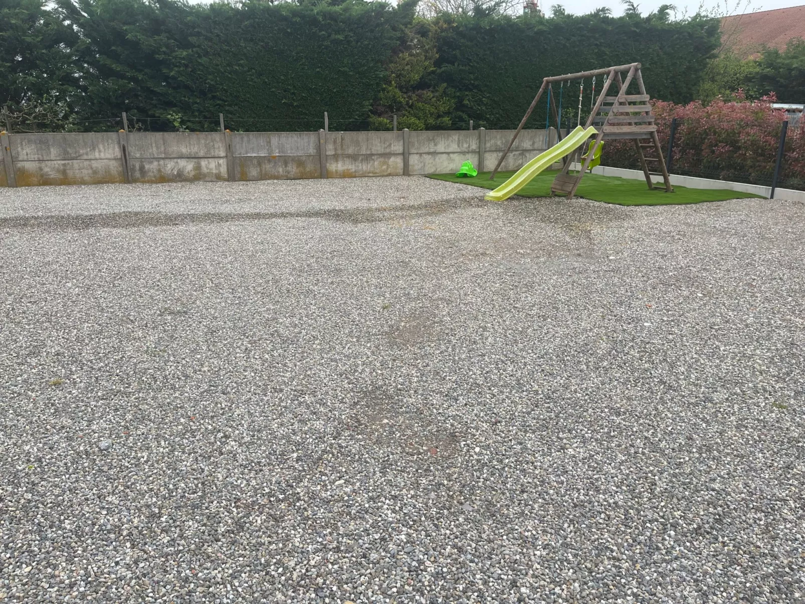 Wohnung mit Privatparkplatz - Draußen