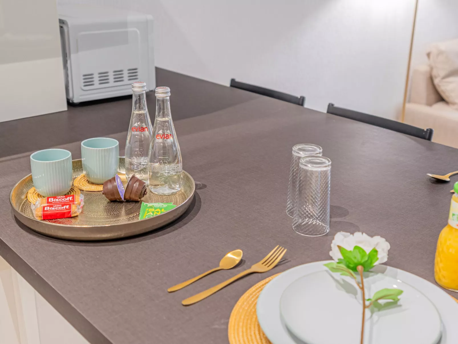 Ferienwohnung "Luxury Cinéphile"-Image-tags.info