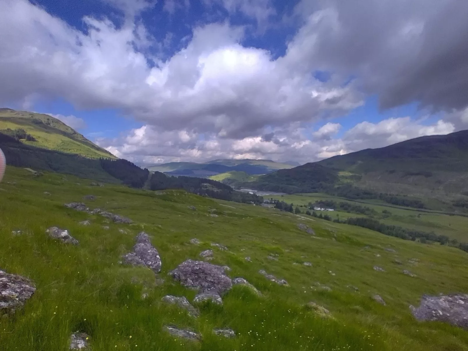 Benmore Farm House in Stirling mit Bergblick