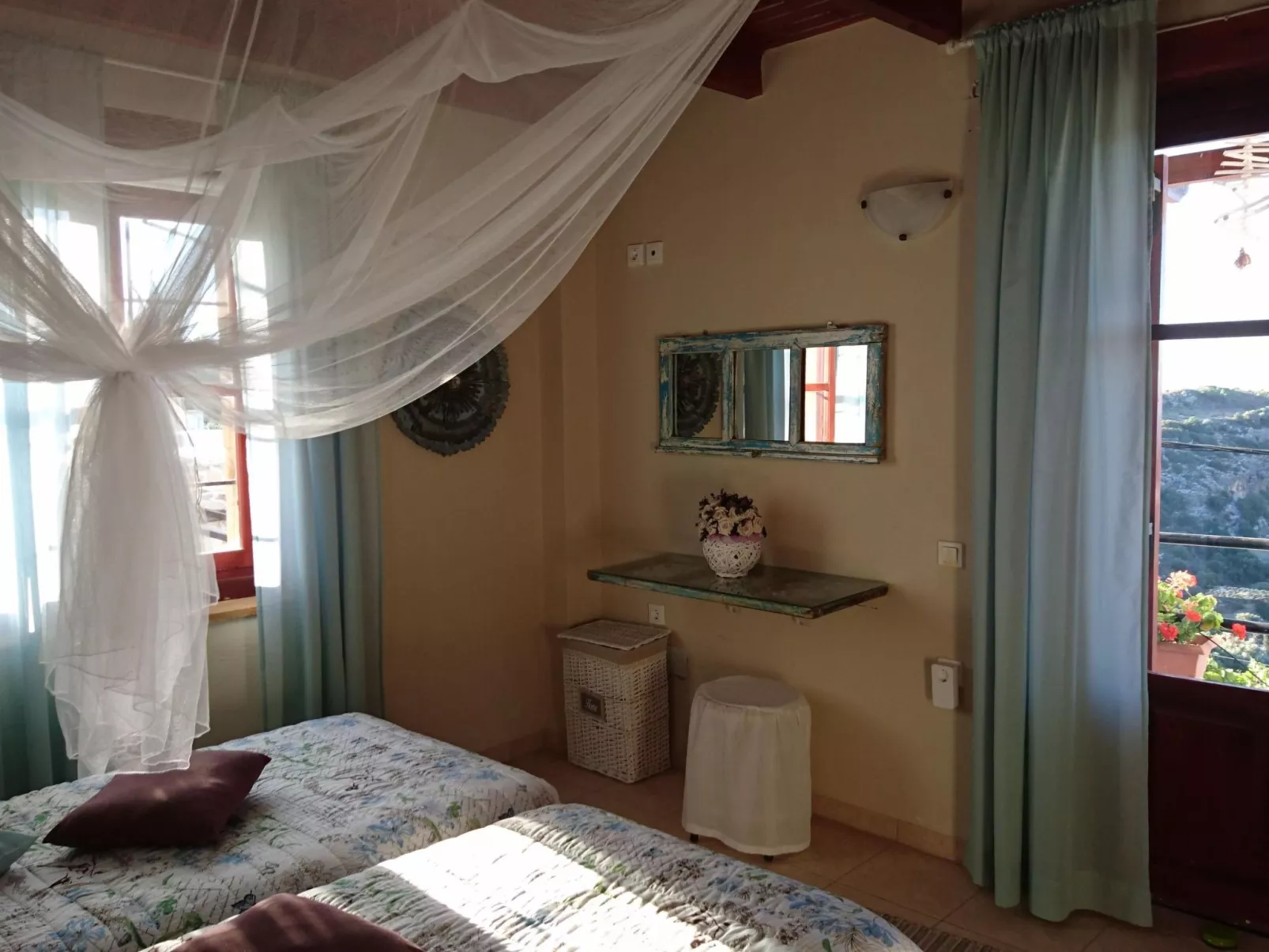 In Pefki mit Terrasse und Grill-Dedans