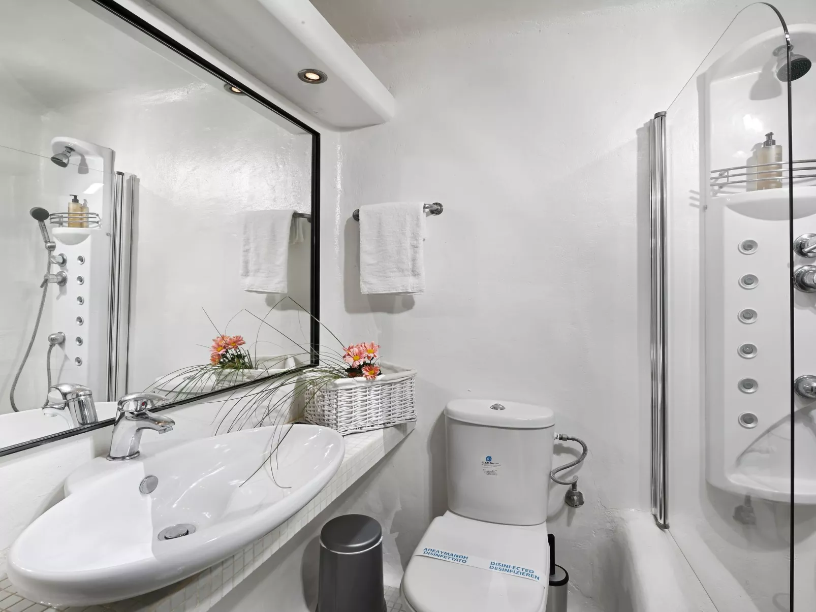 "Paraga Villa 1" mit Whirlpool-Dedans