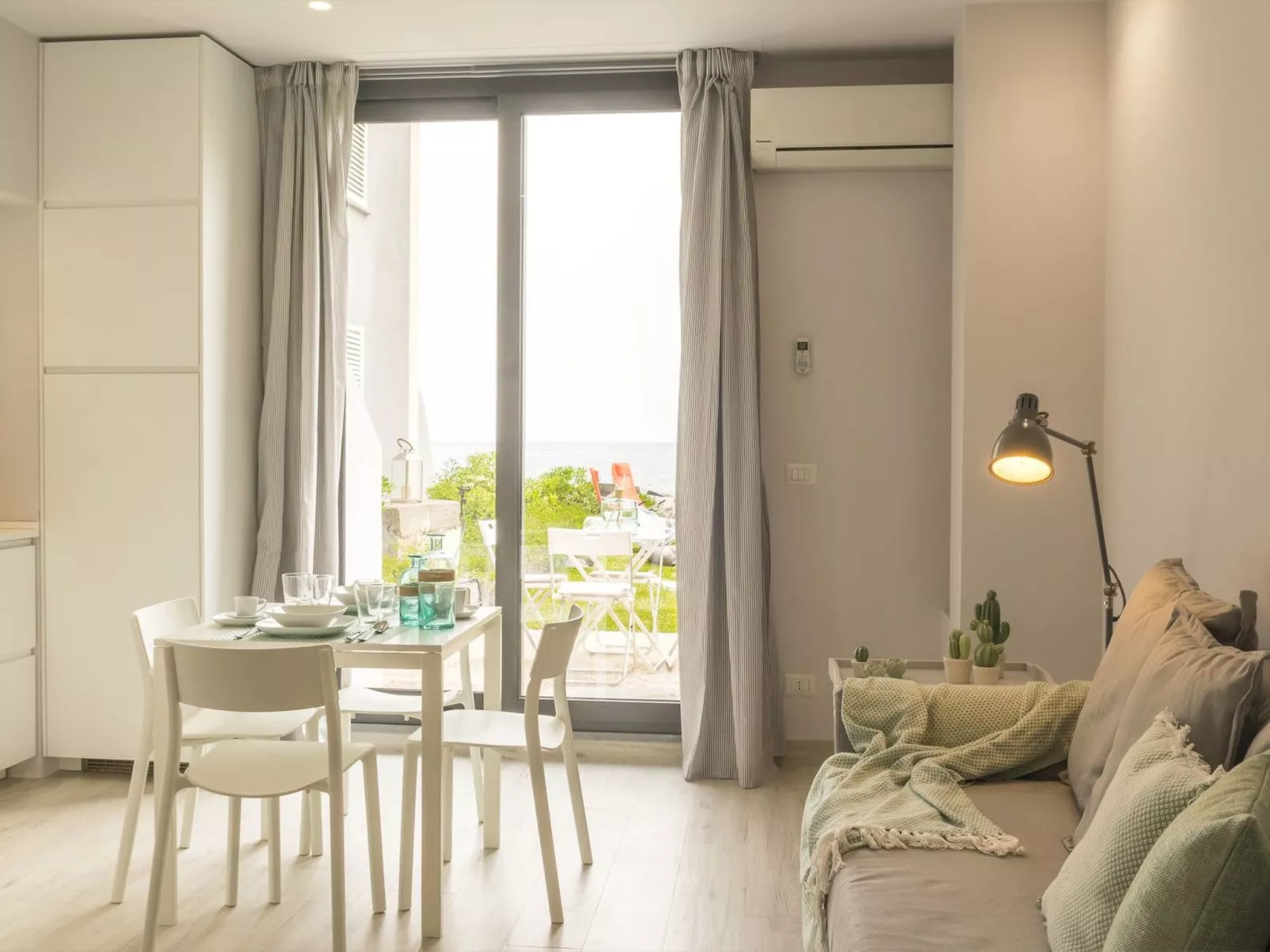 Les Suites Apartment 1