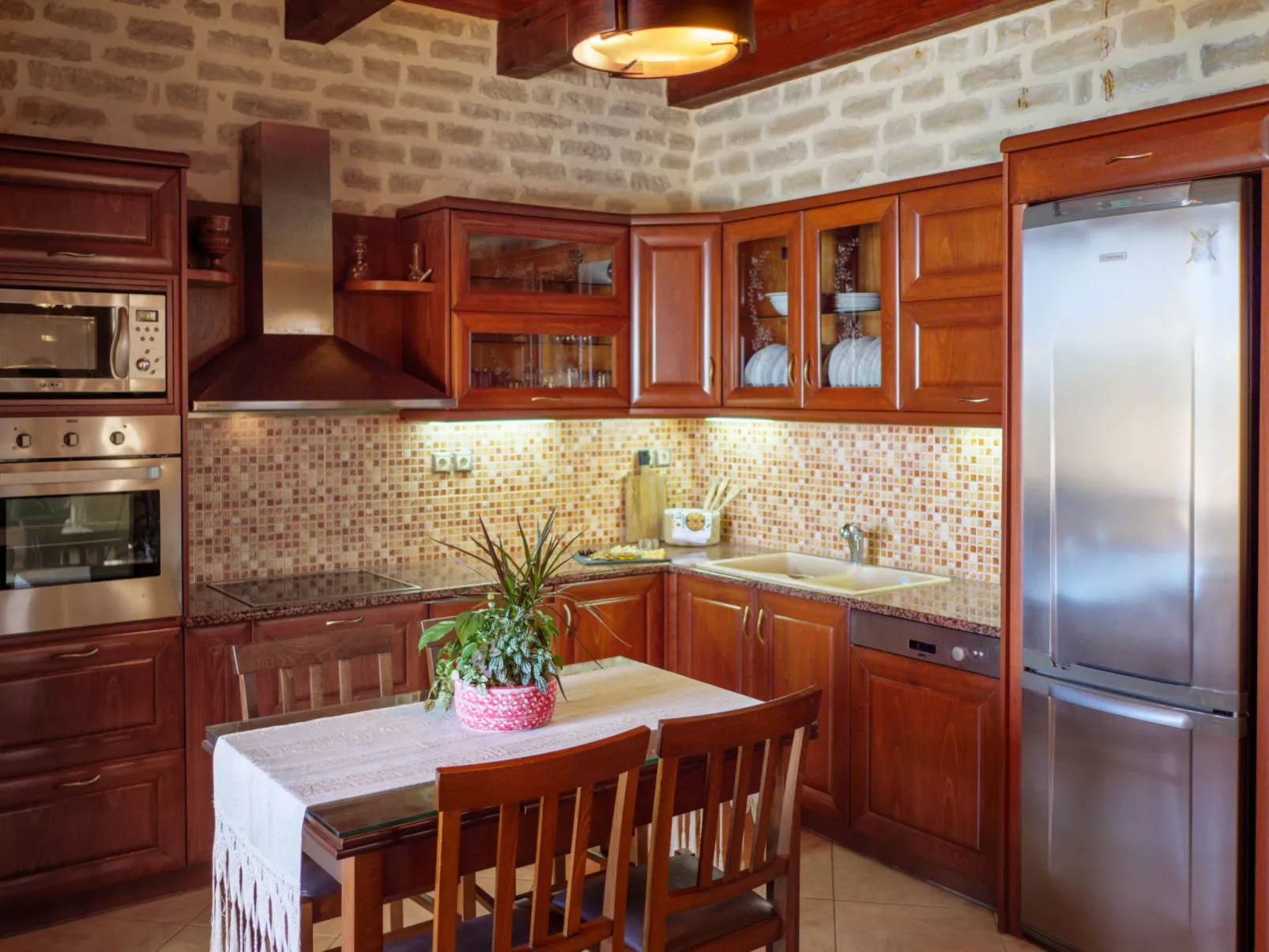 Familienfreundliche Villa mit Pool, BBQ, Kinderbereich-Inside